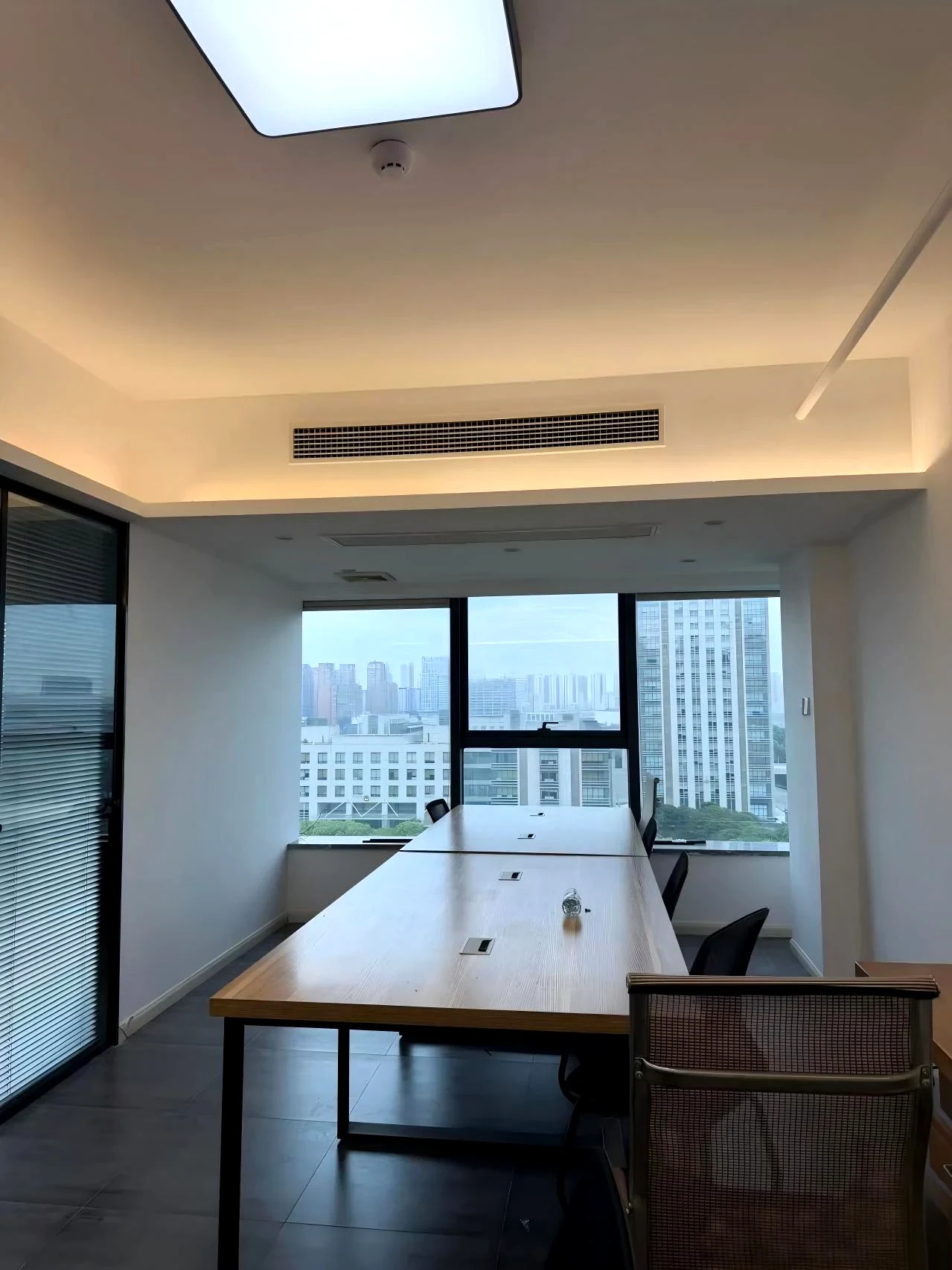 ZHANZHENG meeting area